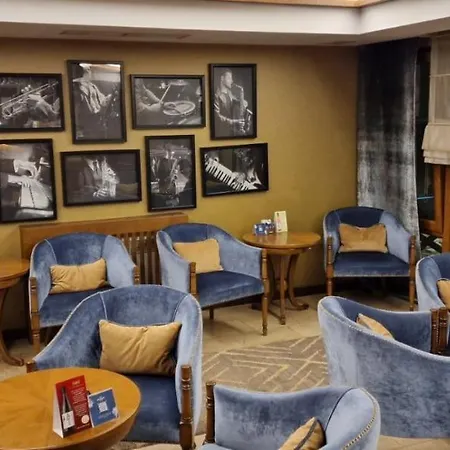 Deluxe Apartman U Hotelu, Blizu Gondole